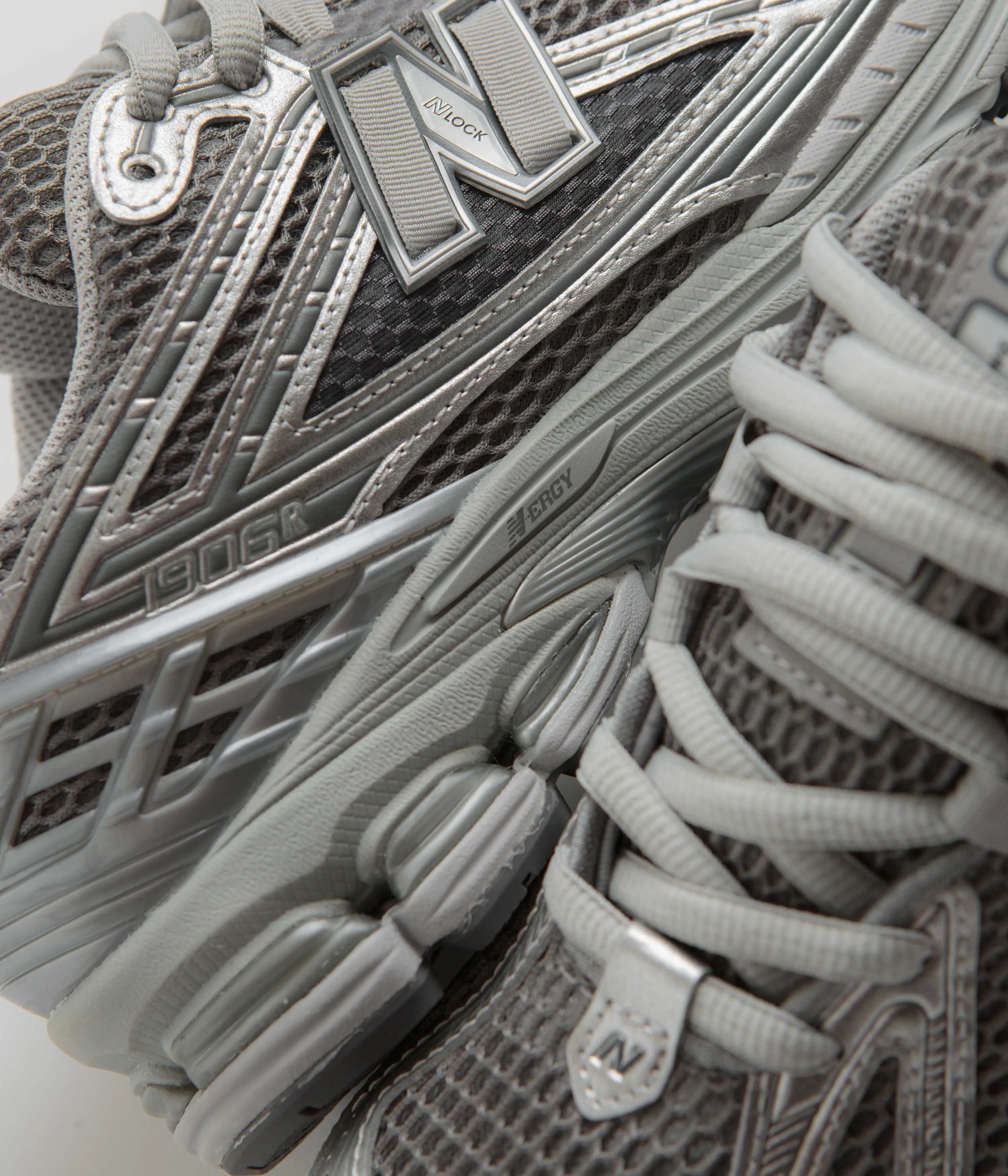 New Balance 1906 Shoes - Harbor Grey / Silver Metallic