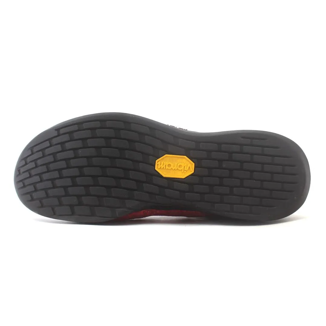 NEW BALANCE MINIMUS PREVAIL