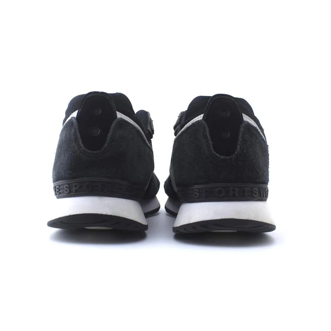 NIKE VENTURE RUNNER