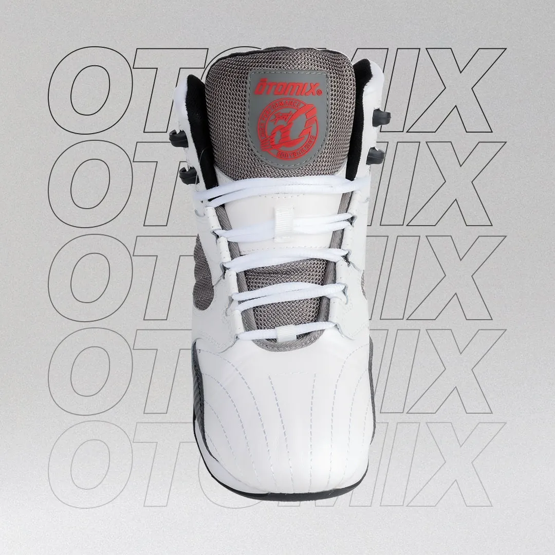 Otomix - Carbonite Ultimate Trainer - White