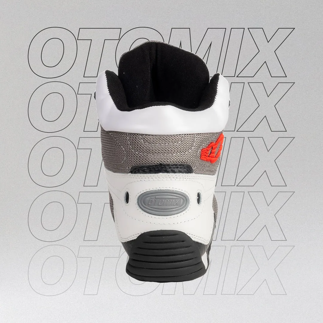 Otomix - Carbonite Ultimate Trainer - White